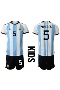 Argentina Leandro Paredes #5 Babyklær Hjemme Fotballdrakt til barn VM 2022 Korte ermer (+ Korte bukser)